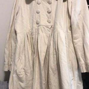 Medium size trench coat